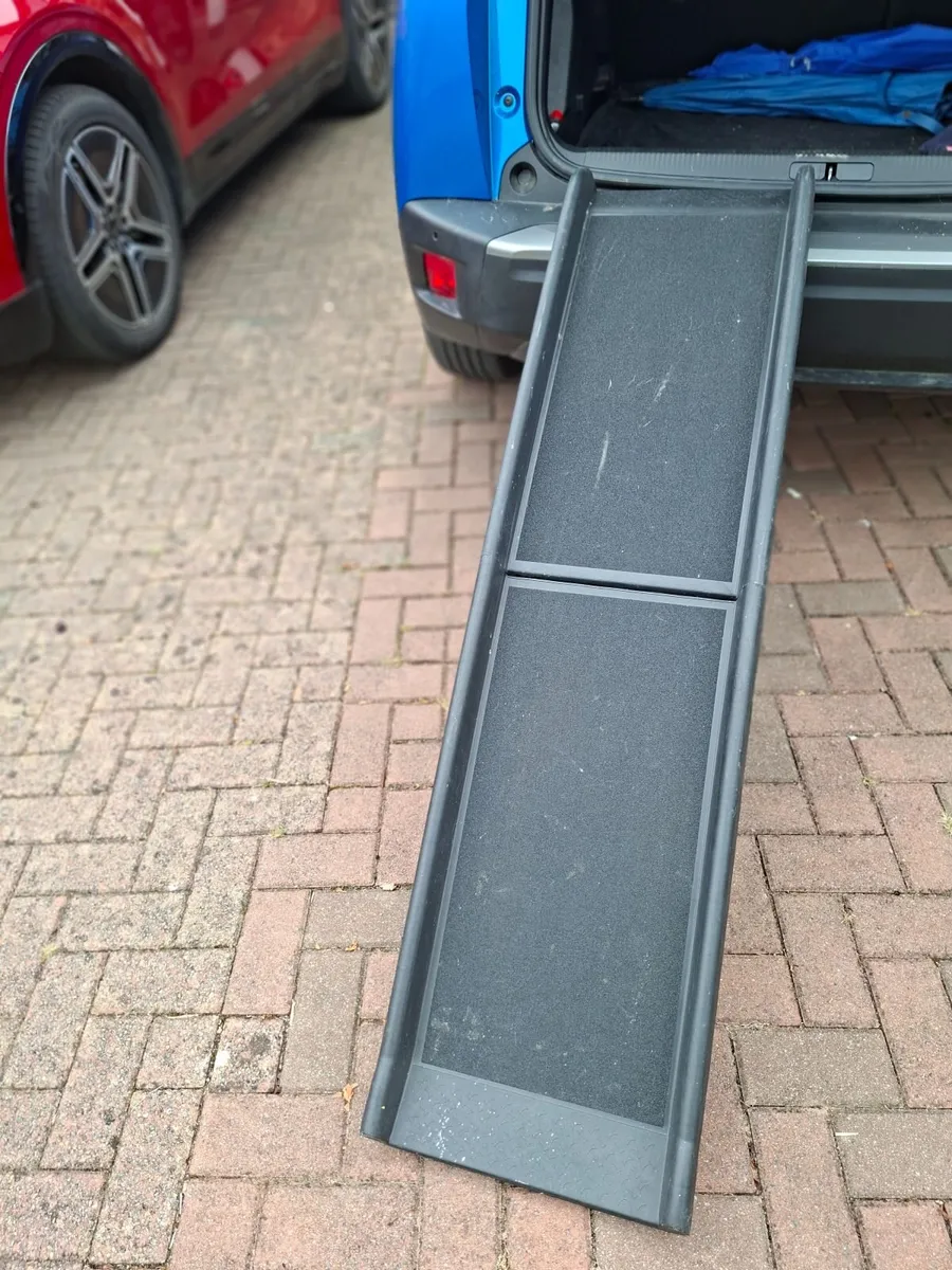 Foldable Dog Car Ramp 150cm x 40cm - Image 2