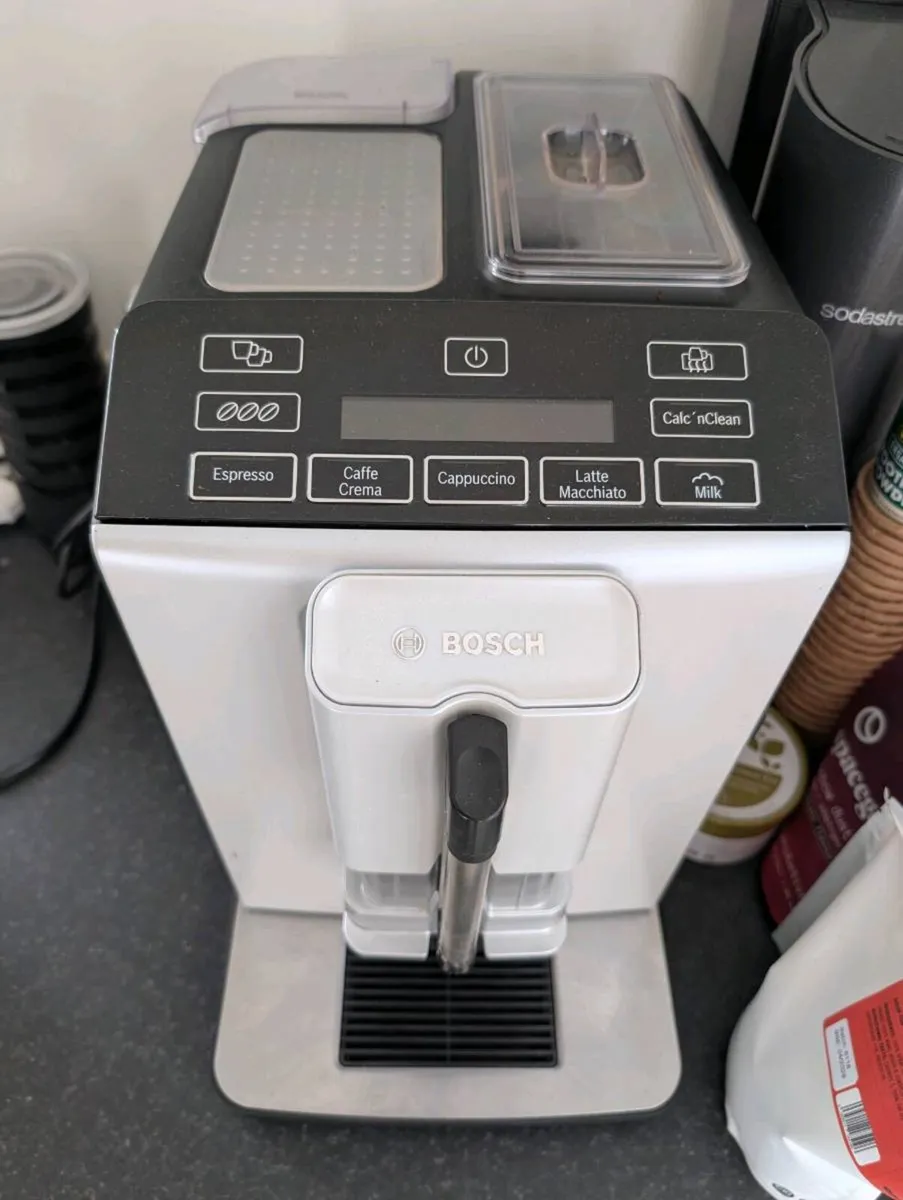 Bosch VeroCup 300 Fully Automatic Coffee Machine - Image 3