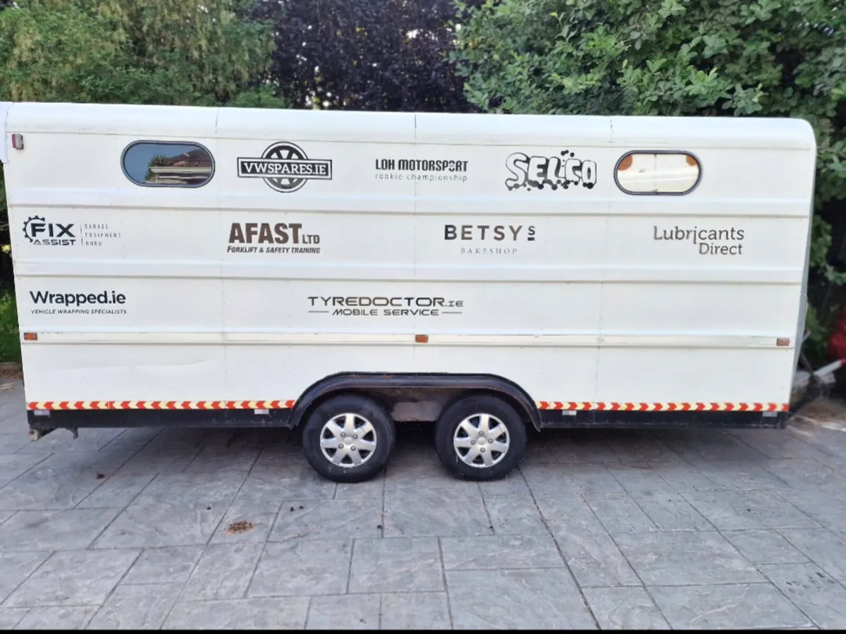 Dastle Race Box Trailer - Image 1