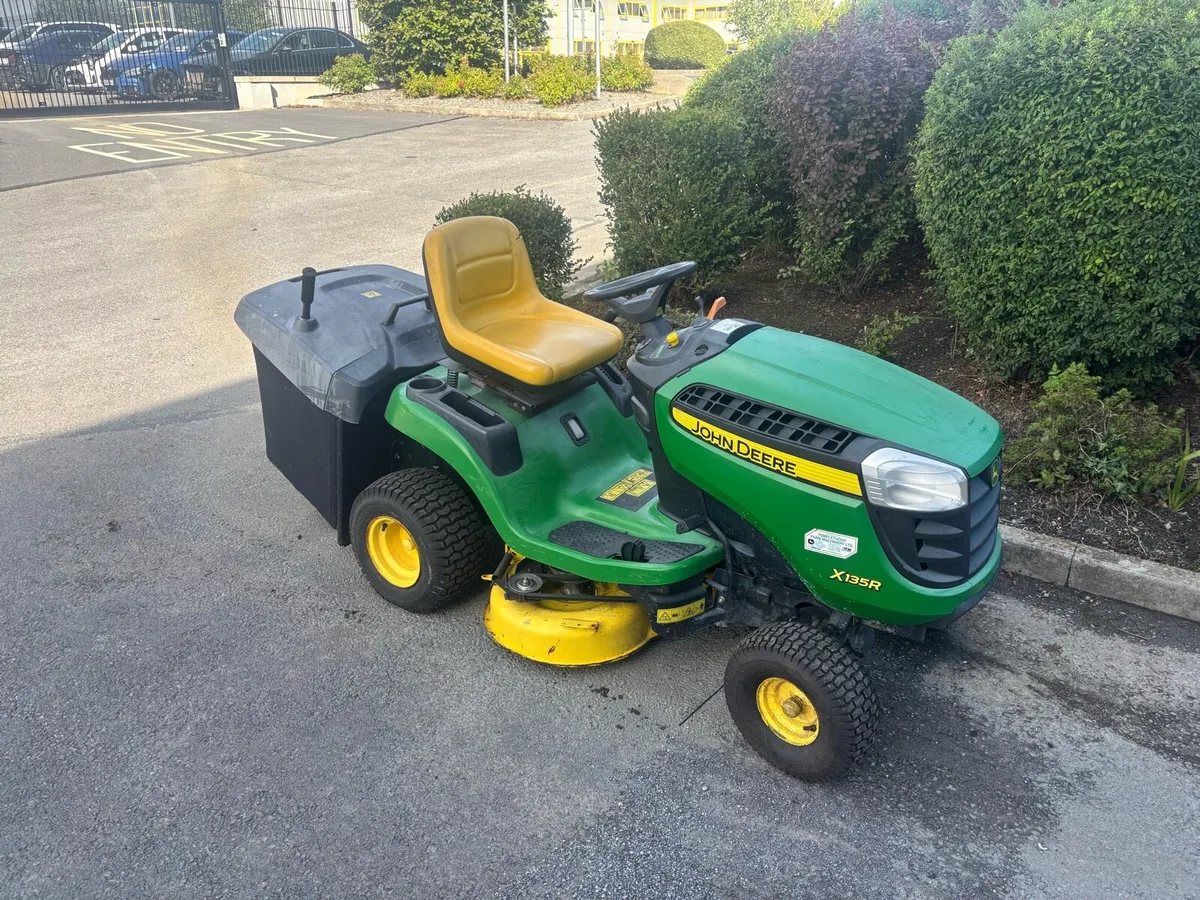 John Deere X135R Ride On Mower - Image 1
