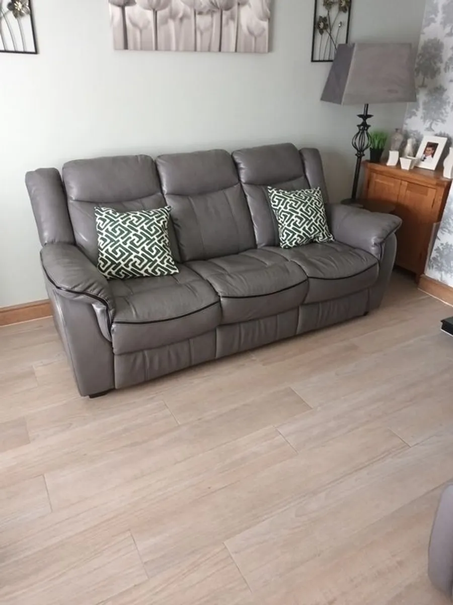3 piece suite - Image 2