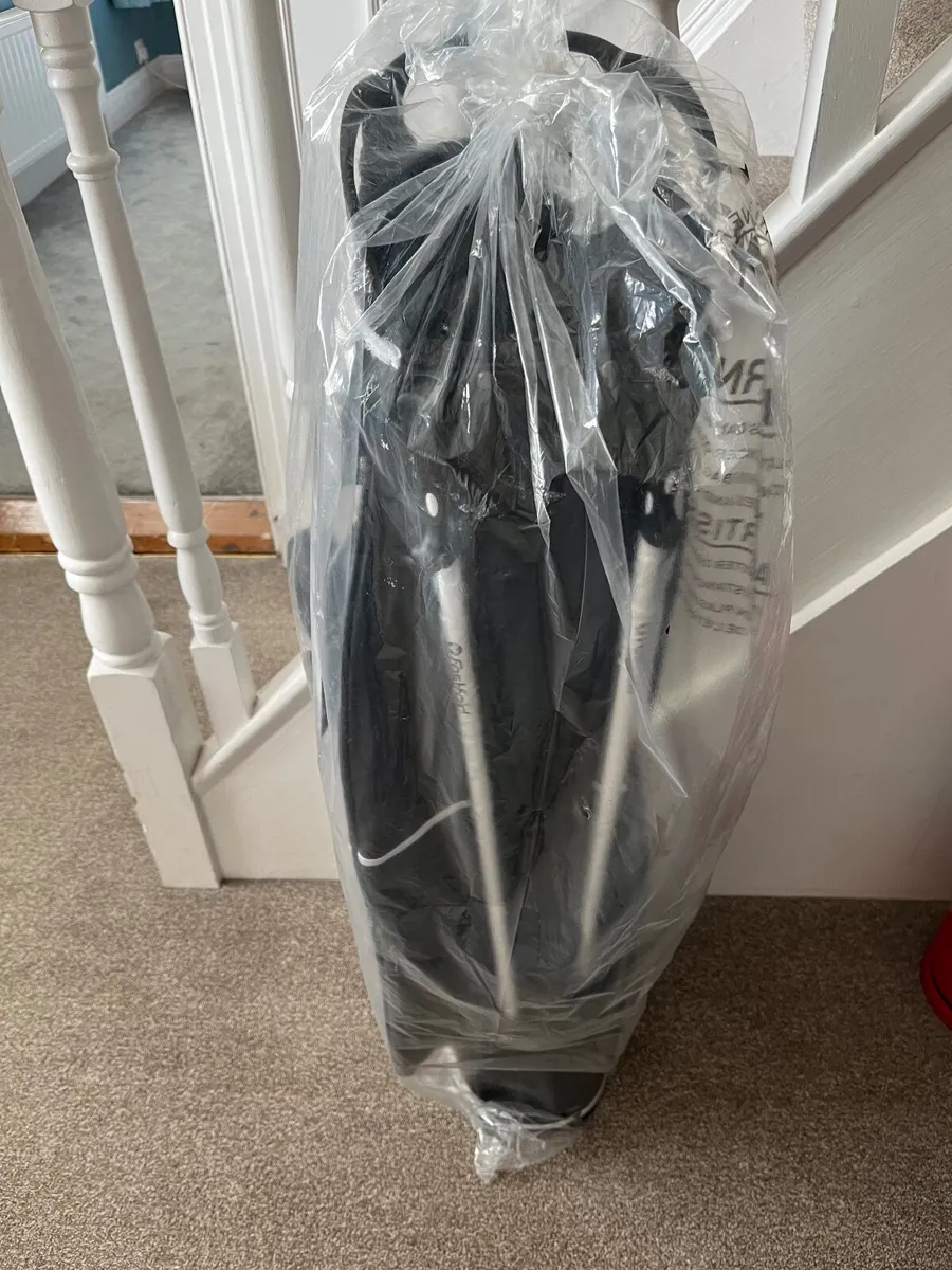 Fastfold golf bag - Image 3