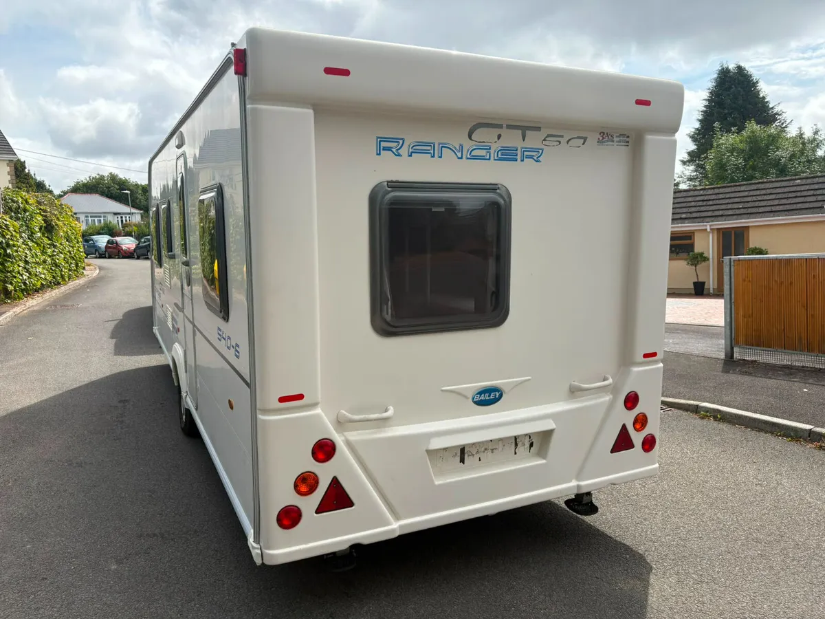 2010 Bailey Ranger 6 berth triple bunk bed caravan - Image 2