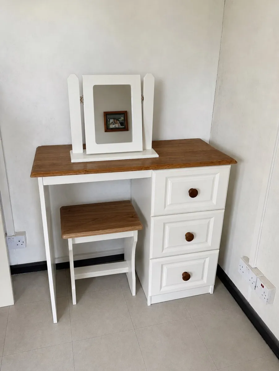 Bedroom Desk with Chair and Mirror