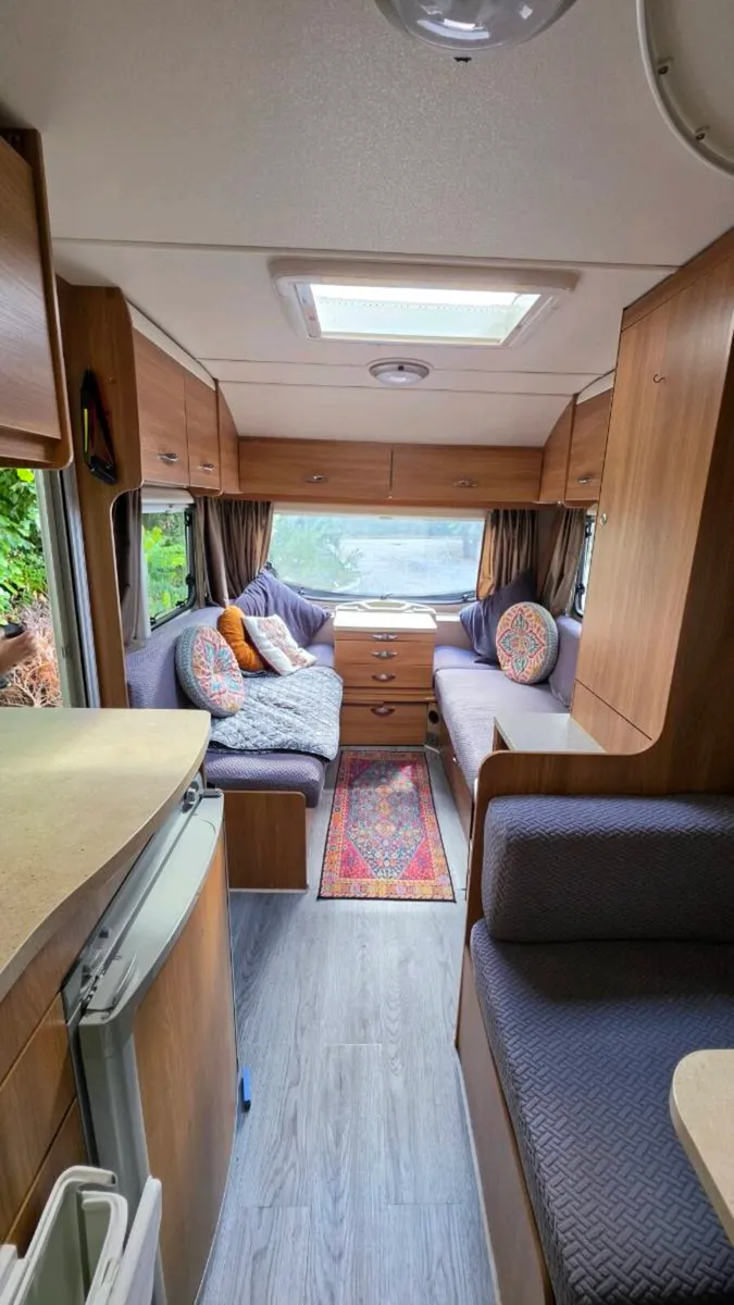 Caravan - Image 3