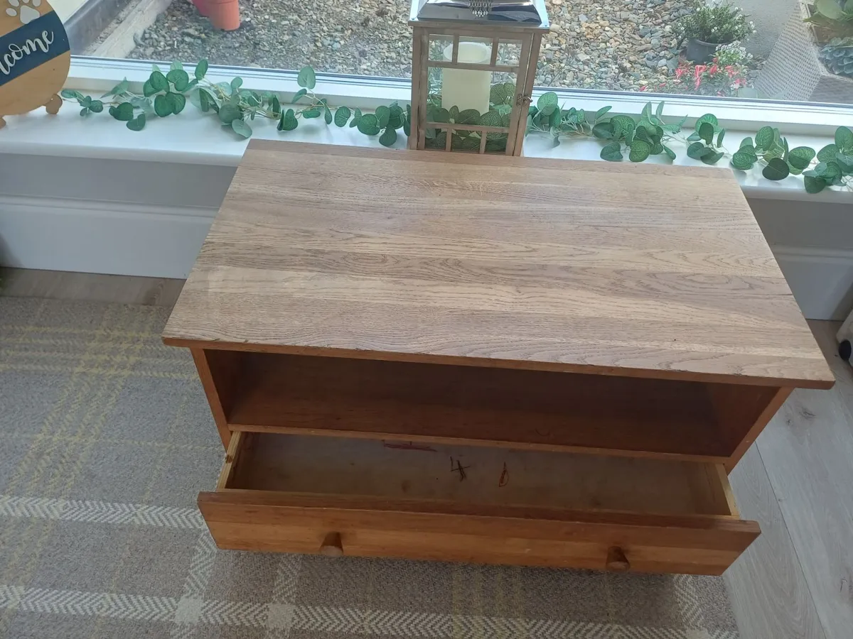 TV stand - Image 4