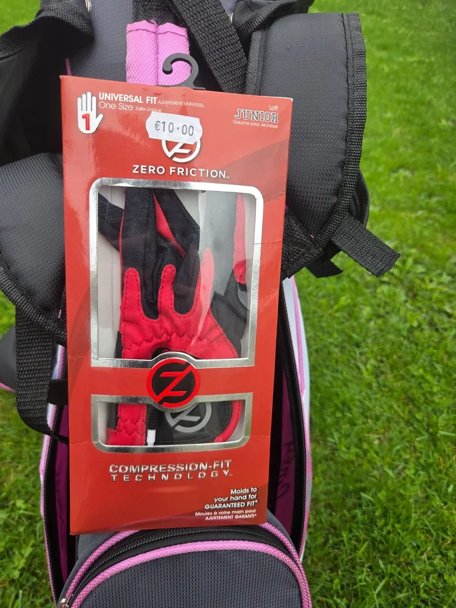 MacGregor V-Max Age 6-8 package set- . Right hand. - Image 3