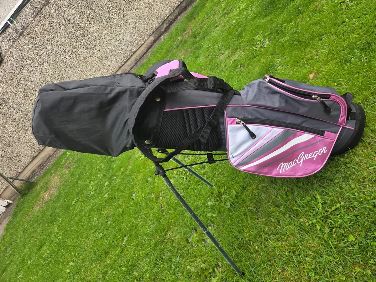 MacGregor V-Max Age 6-8 package set- . Right hand. - Image 4