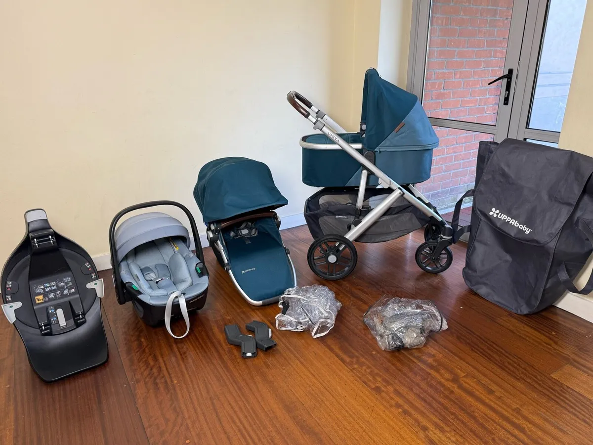 Uppababy Vista V2 travel system pram buggy - Image 1