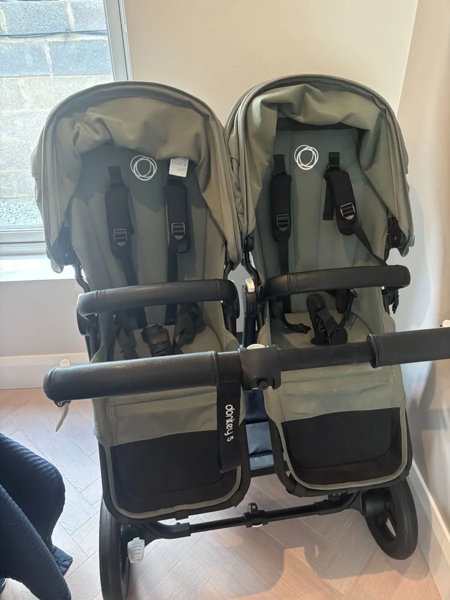Bugaboo Donkey 5 Twin Stroller Forest Green - Image 1