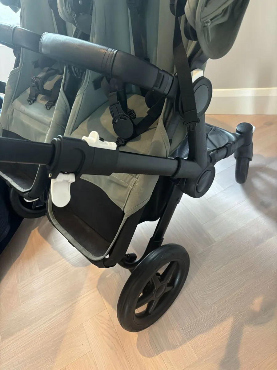 Bugaboo Donkey 5 Twin Stroller Forest Green - Image 2
