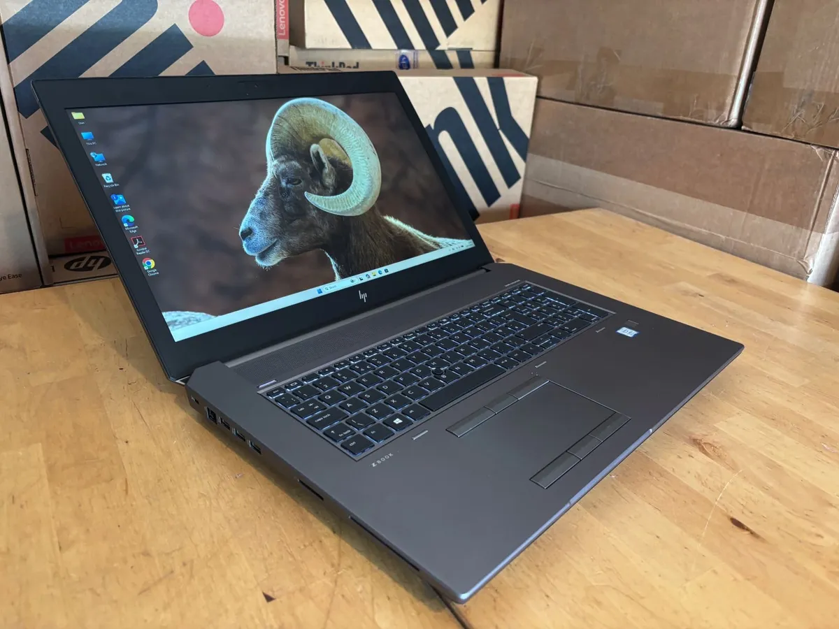 HP zBook 17 Engineering Laptops-i7-6Gb Graphics - Image 2