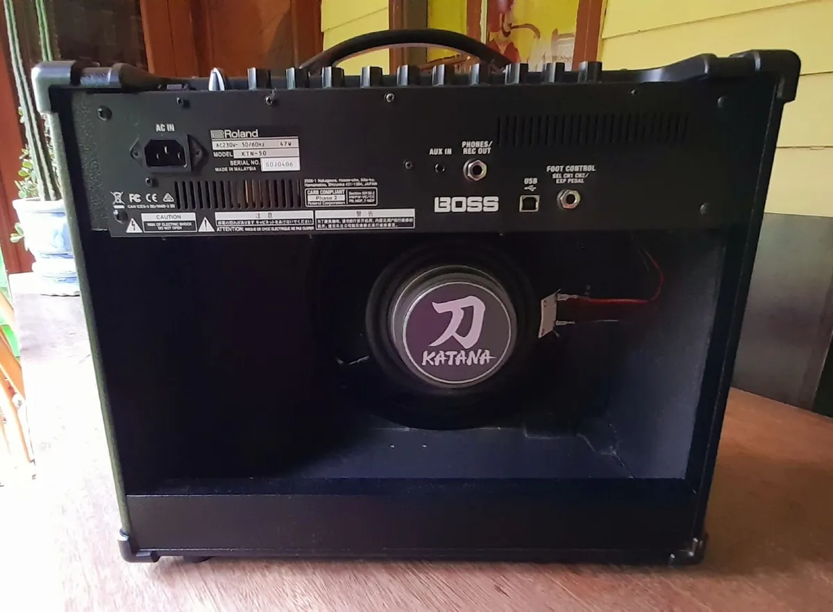 Guitar Amplifier - Image 3