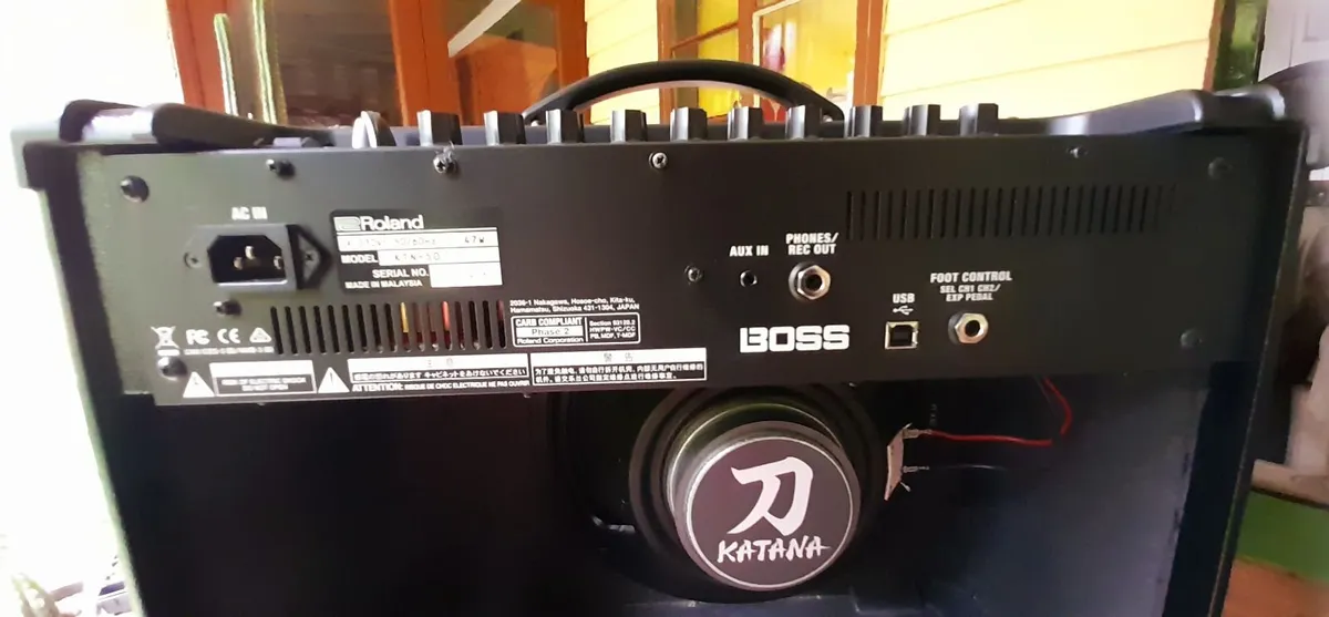 Guitar Amplifier - Image 4