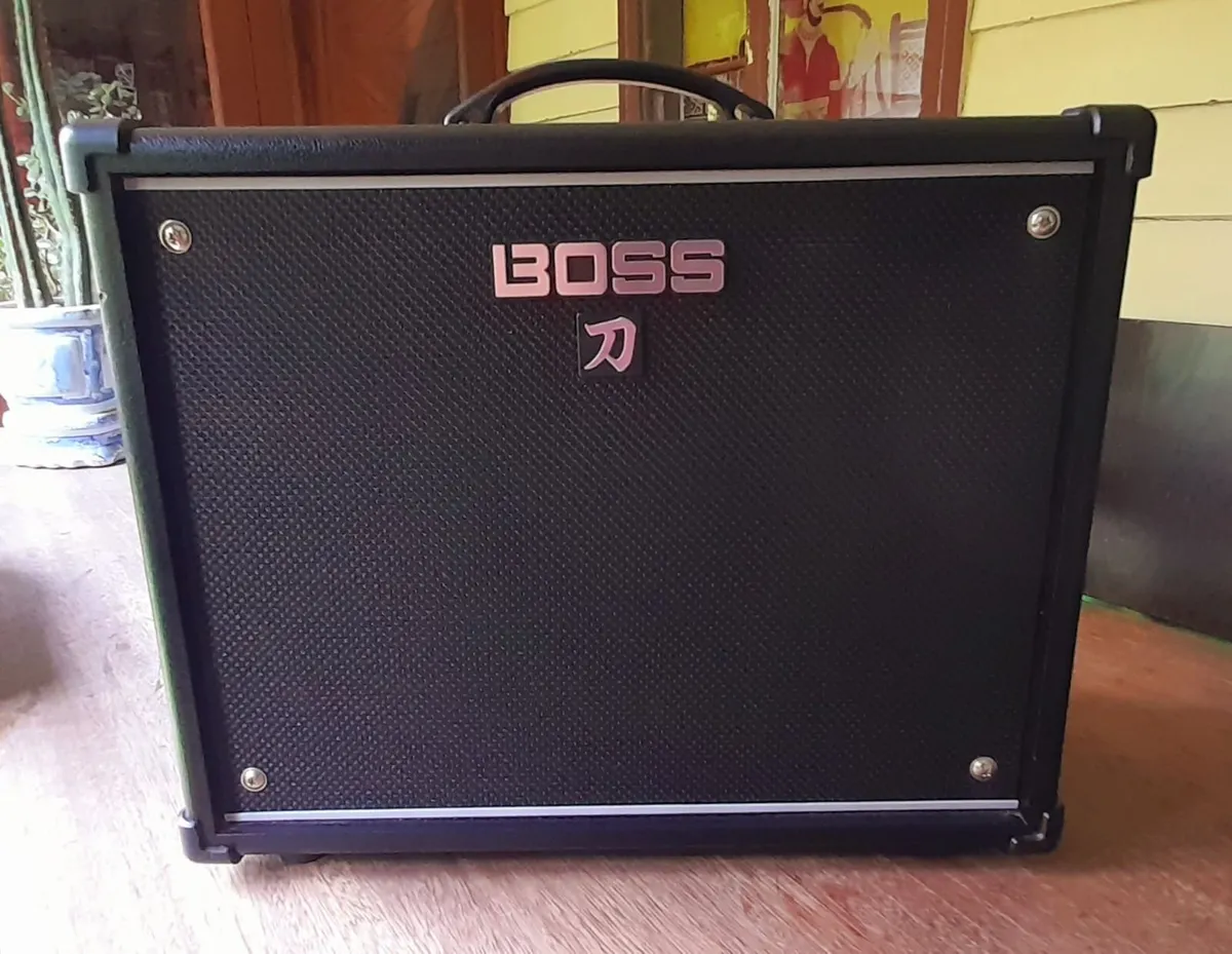 Guitar Amplifier - Image 1