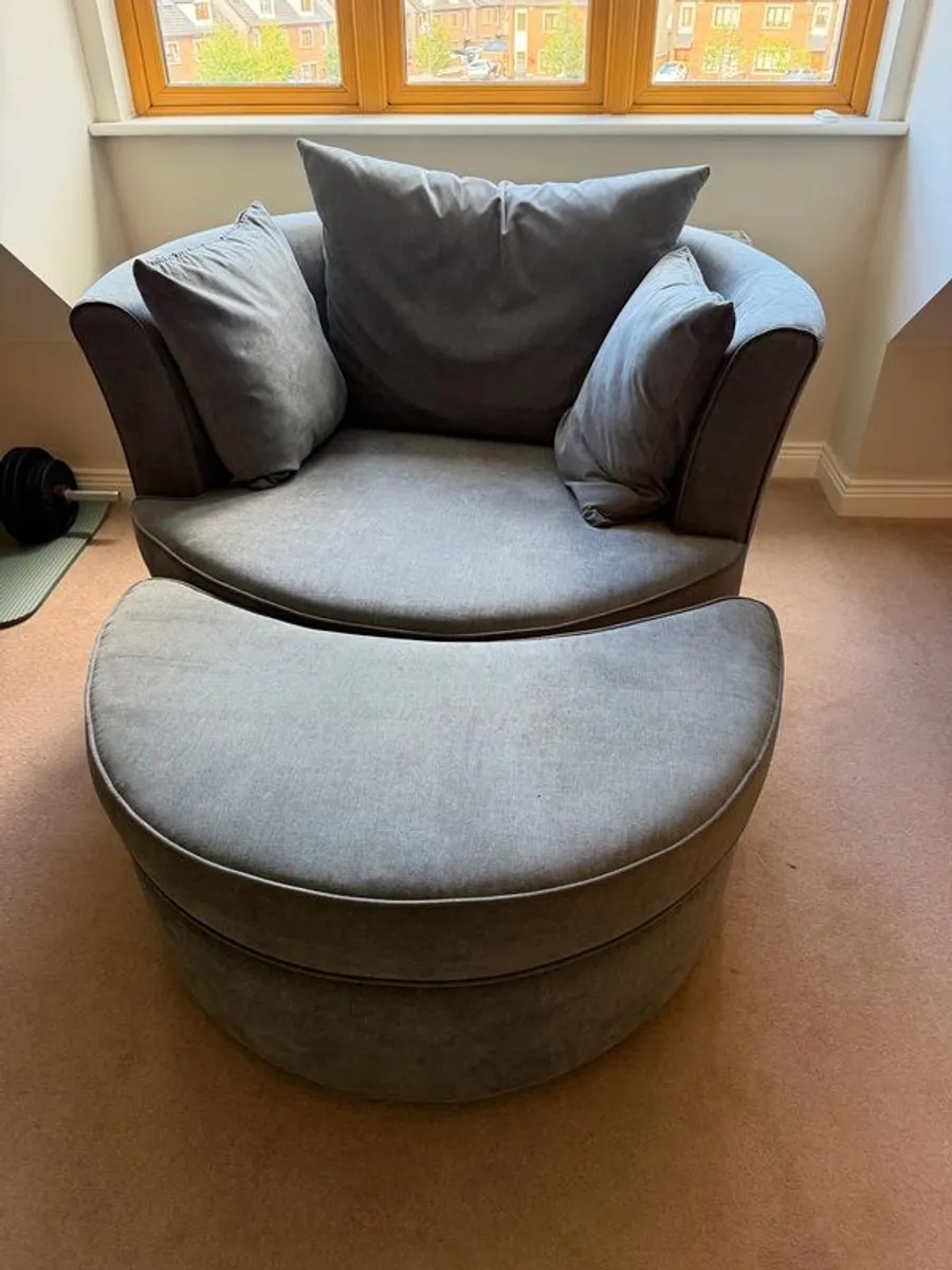 swivel couch - Image 4