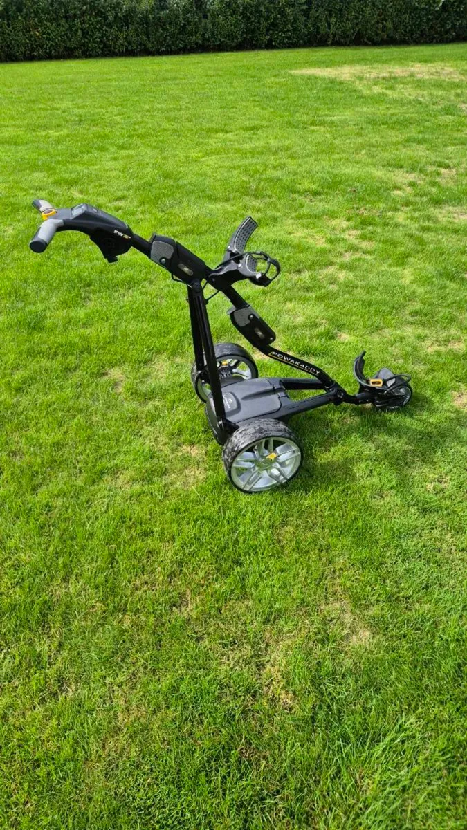 Golf Trolley Powakaddy FW3s - Image 1