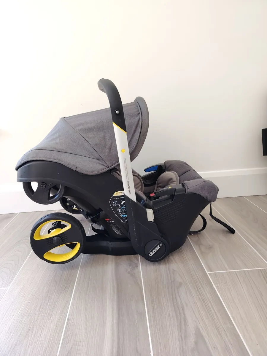 Doona buggy and isofix - Image 2