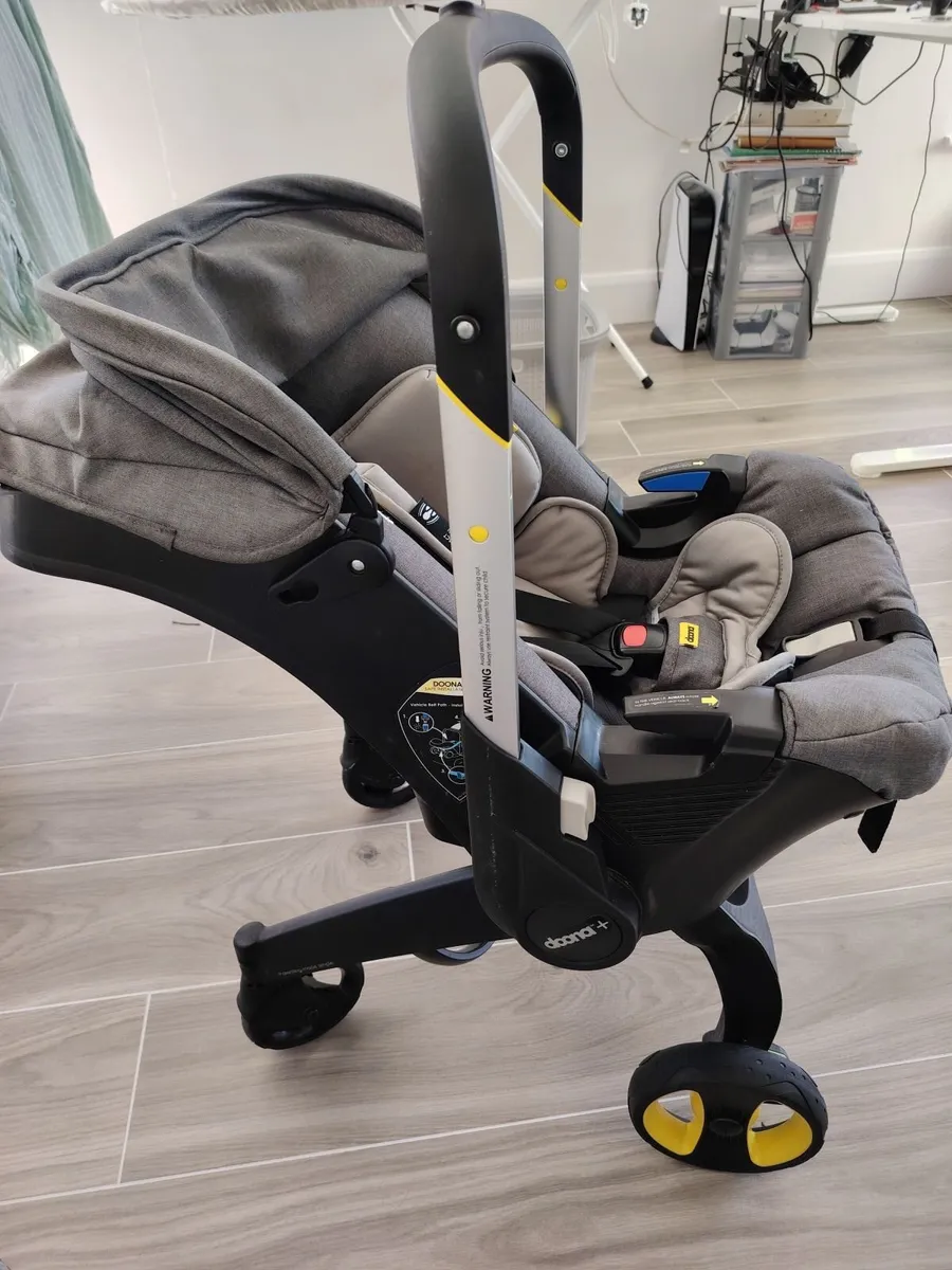 Doona buggy and isofix - Image 3