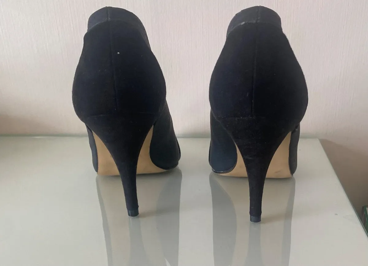 Ladies black shoes - Image 3