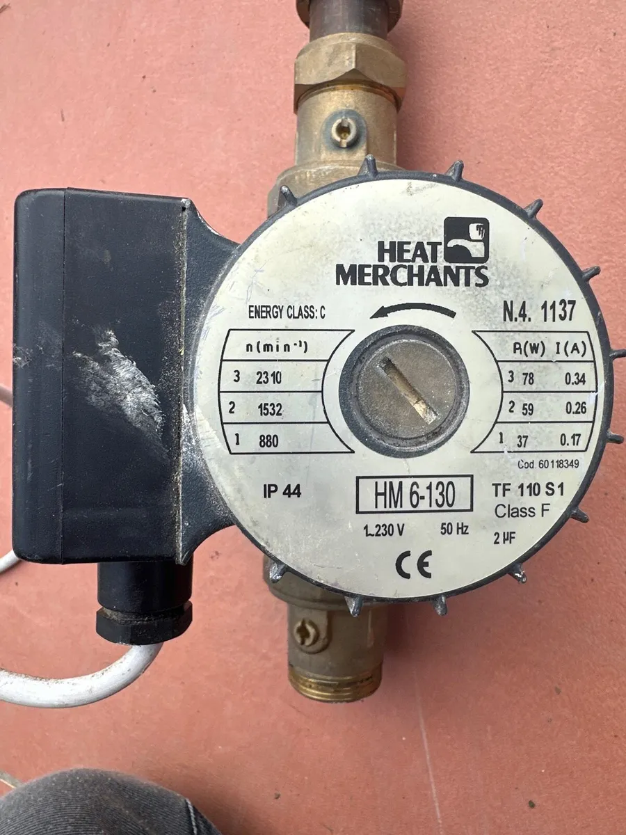 Heating system pump - Image 1