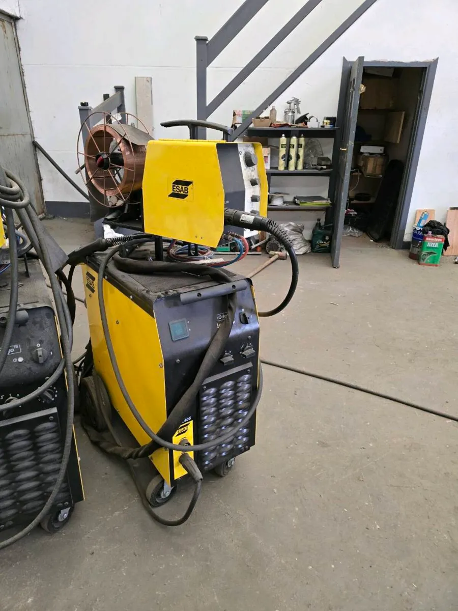 ESAB Welder Mig L405 - Image 1