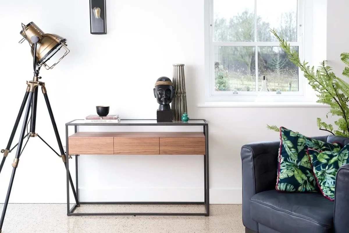 Casey’s Furniture Console table - Image 3
