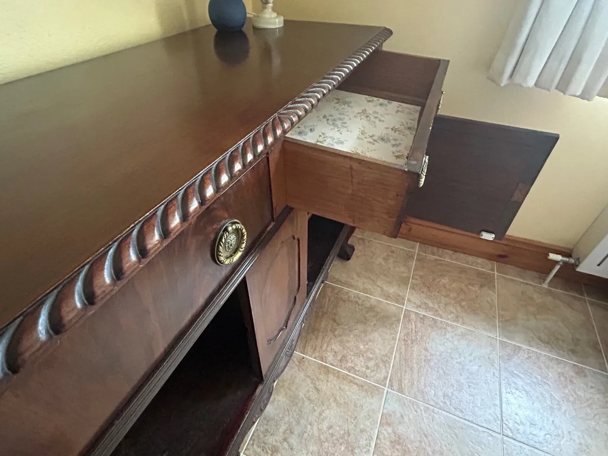 Vintage Mahogany Sideboard - Image 3