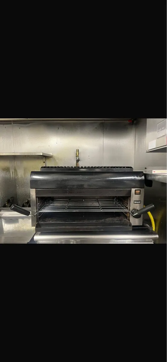 Cooker And Salamander - Image 4