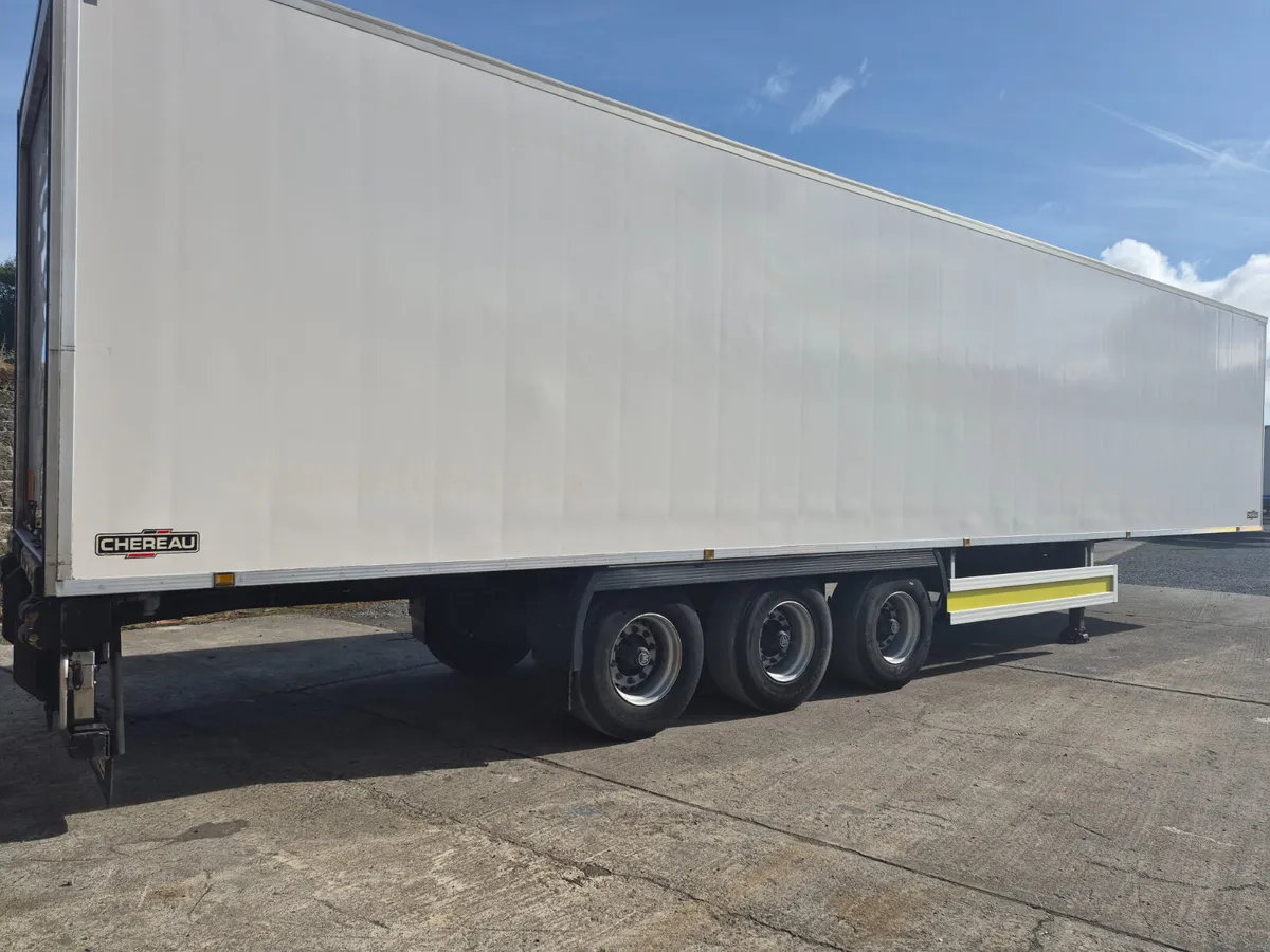 2023 Chereau Multi Temp Fridge Trailer - Image 2