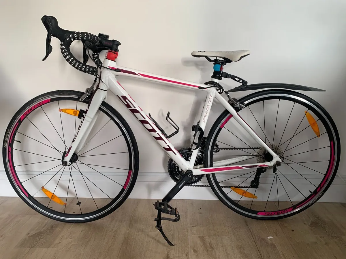Scott Speedster Bike - Excellent Condition - Image 3