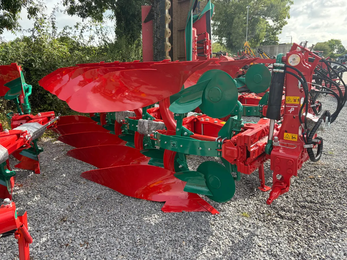 Kverneland Ploughs In Stock - Image 2