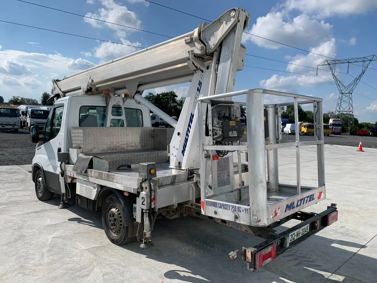 2021 IVECO DAILY 3.5T CHERRY PICKER HOIST FOR AUCT - Image 3