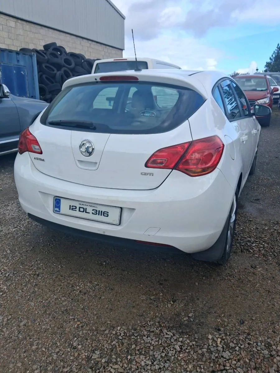 2012 Vauxhall Astra 1.7 Diesel - Image 4
