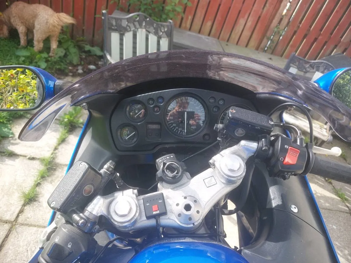 Motorcycle - Image 4