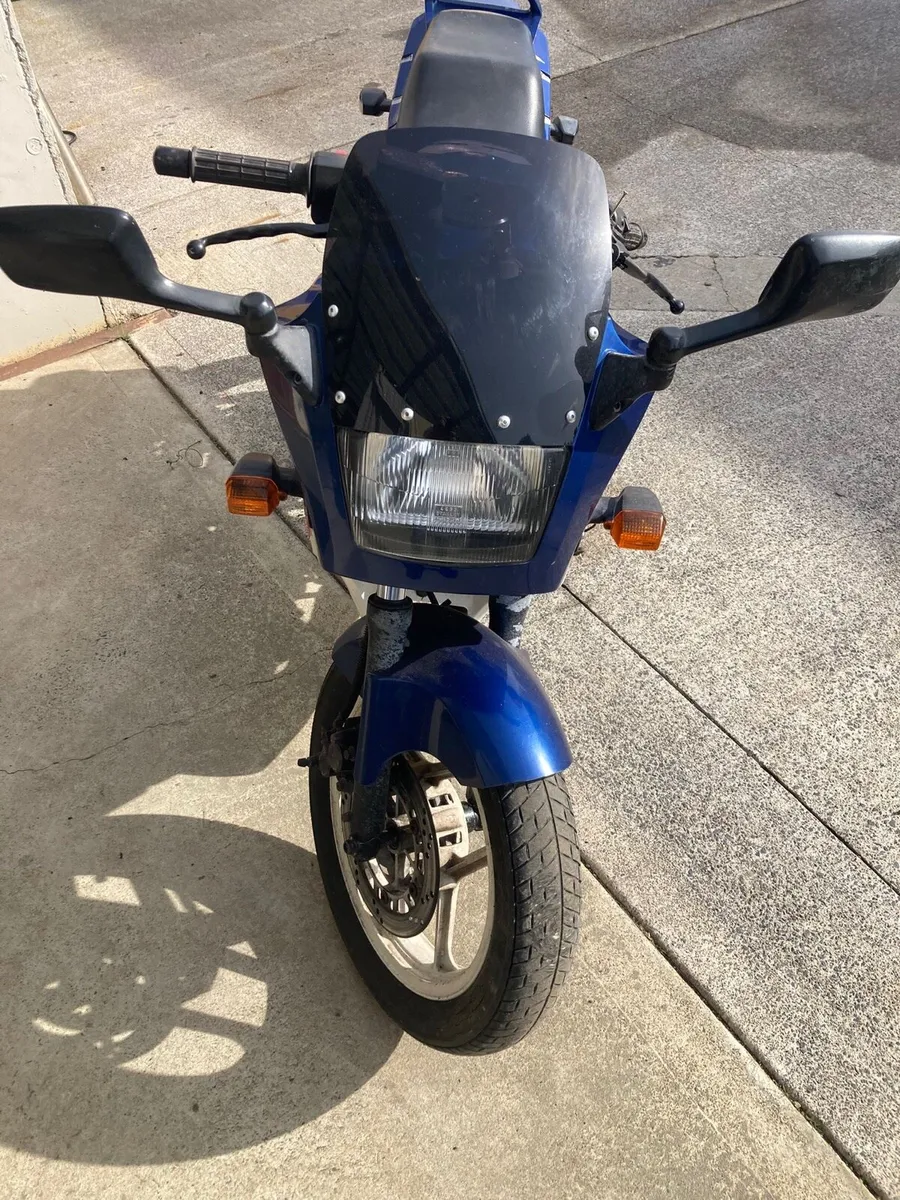 GPX 250 KAWASAKI - Image 2