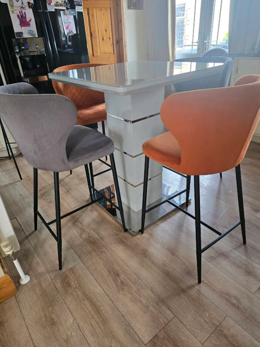 Bar stools - Image 4