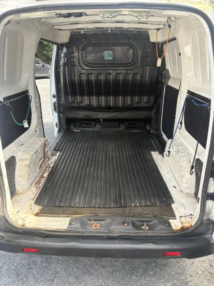 Nissan NV200 2016 - Image 4
