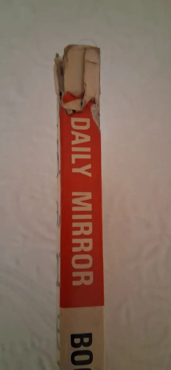 Daily Mirror Book for Girls 1970 - Image 2