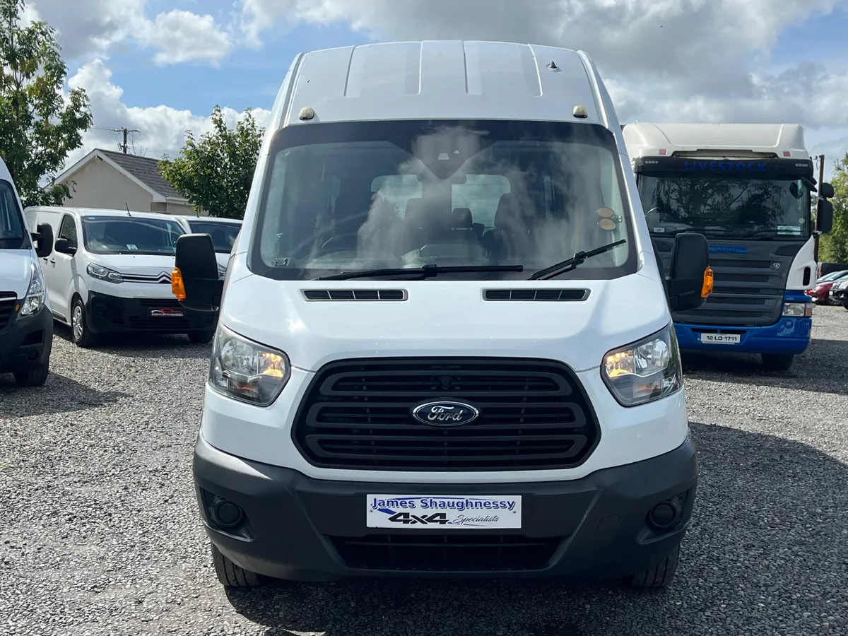 2017 TRANSIT 2.2 MINIBUS A/C TACHO *AS NEW* - Image 2
