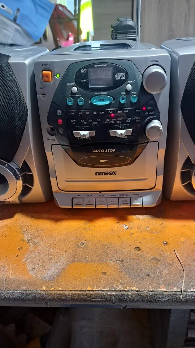 Stereo for sale.