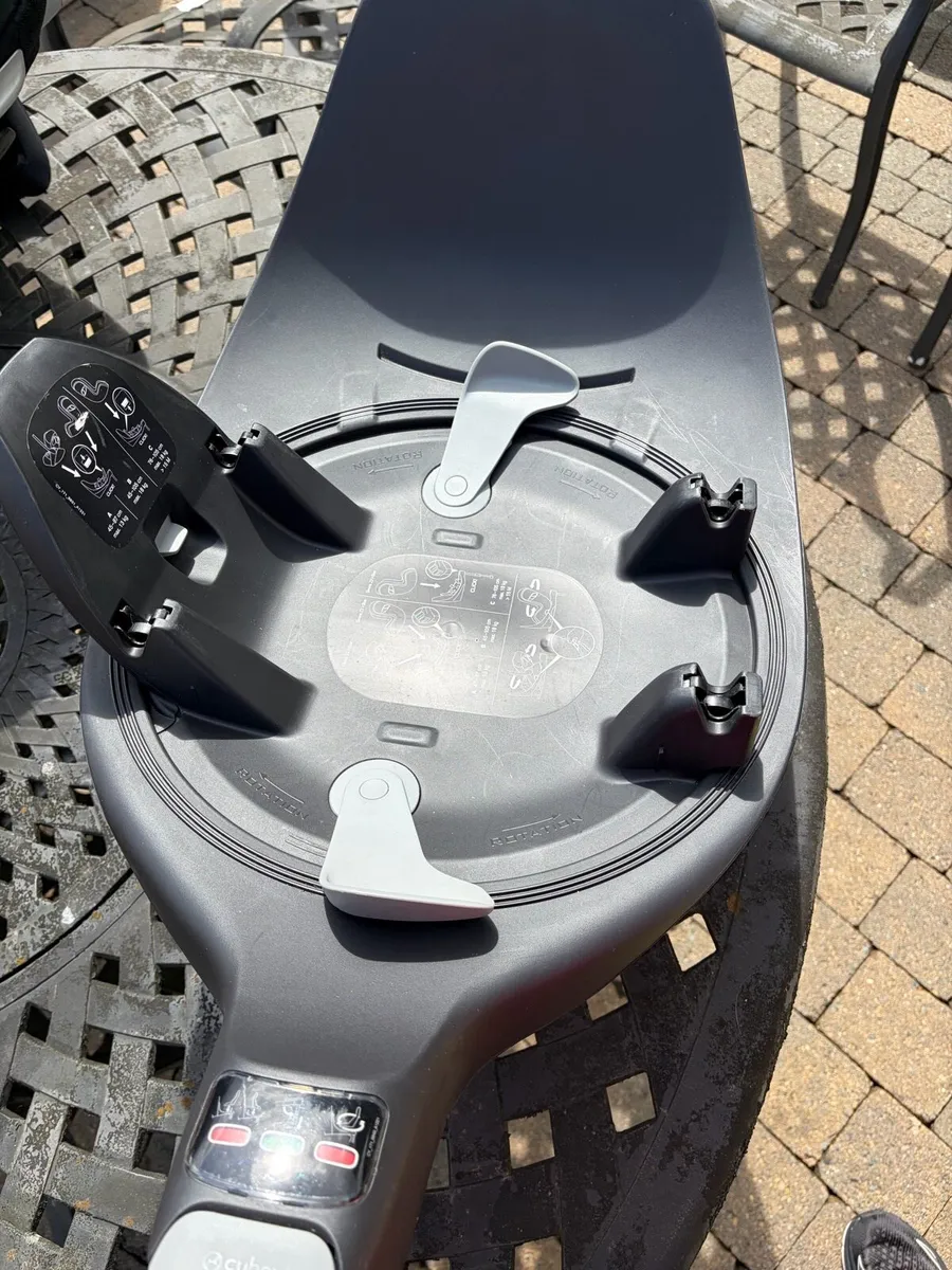 Cybex cloud z2 car seat - Image 4