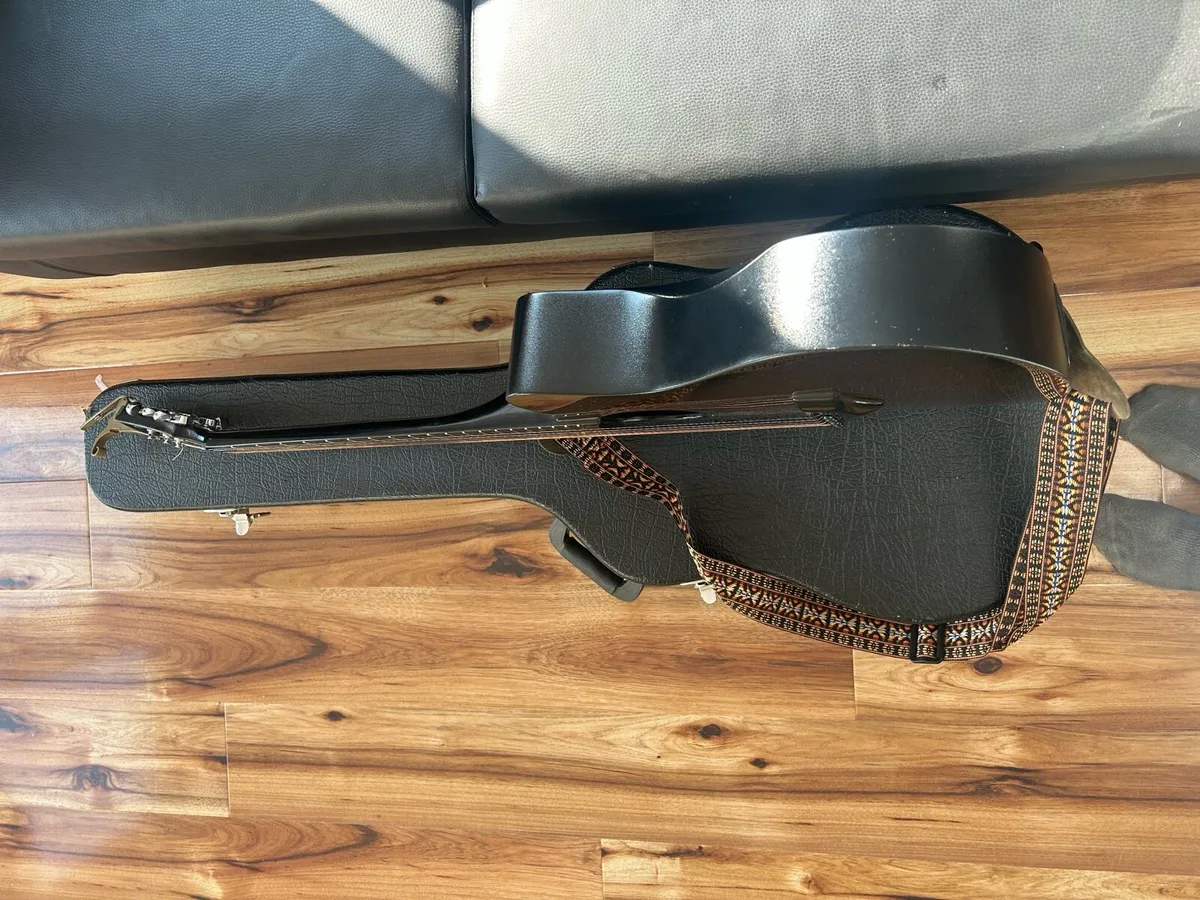 Emerald carbon fibre semi-acoustic guitar - Image 4