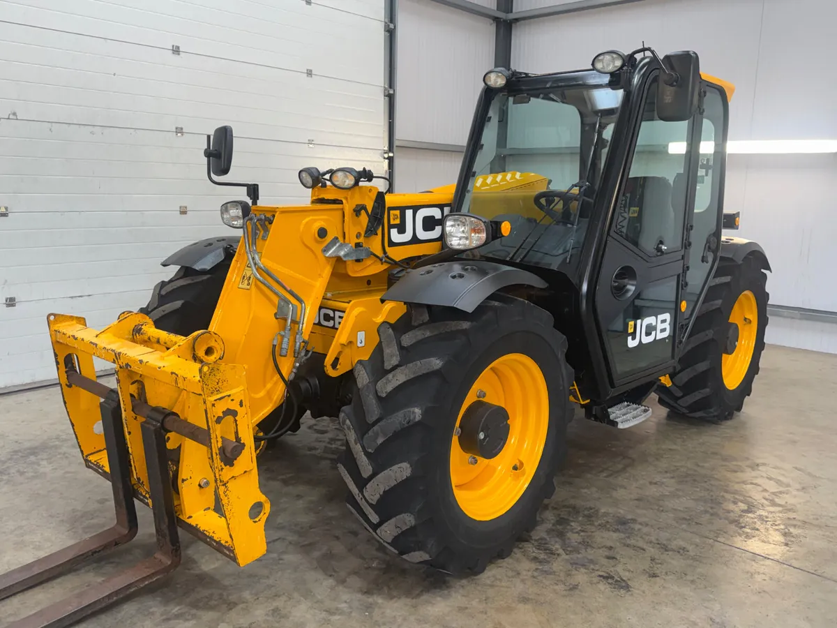 JCB 527-58 Agri Plus ***Only 3700 hrs!!*** - Image 4