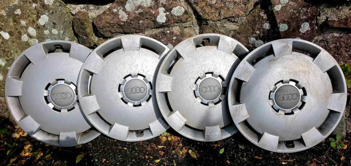 Genuine Audi 16" hub caps