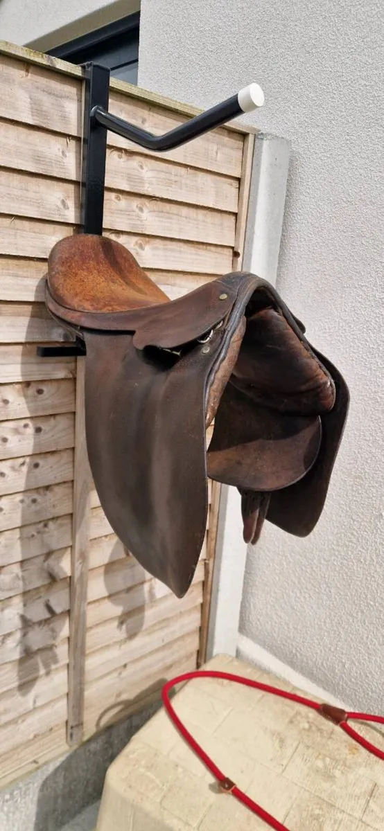 Saddles - Image 4