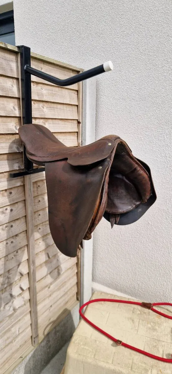 Saddles - Image 3