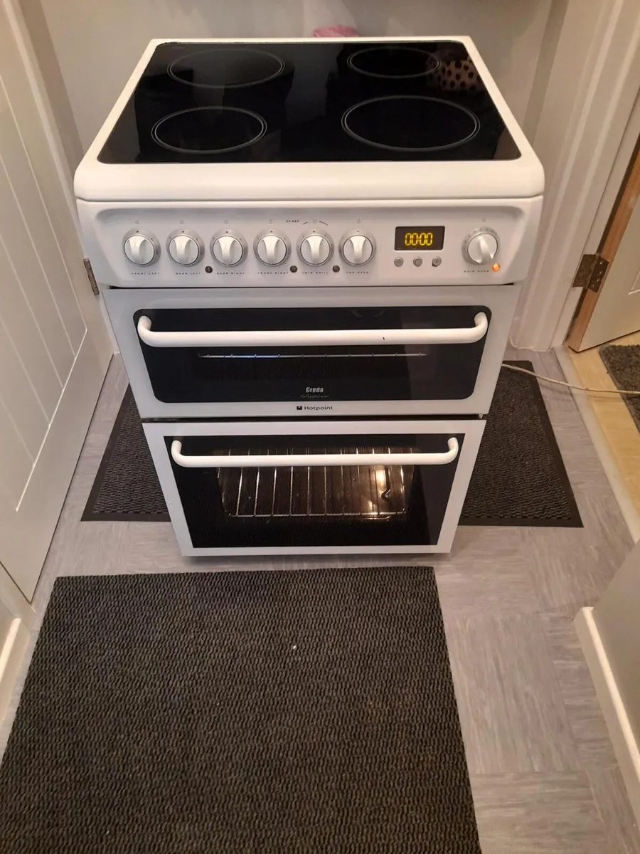 Hotpoint 60cm electric freestanding cooker
