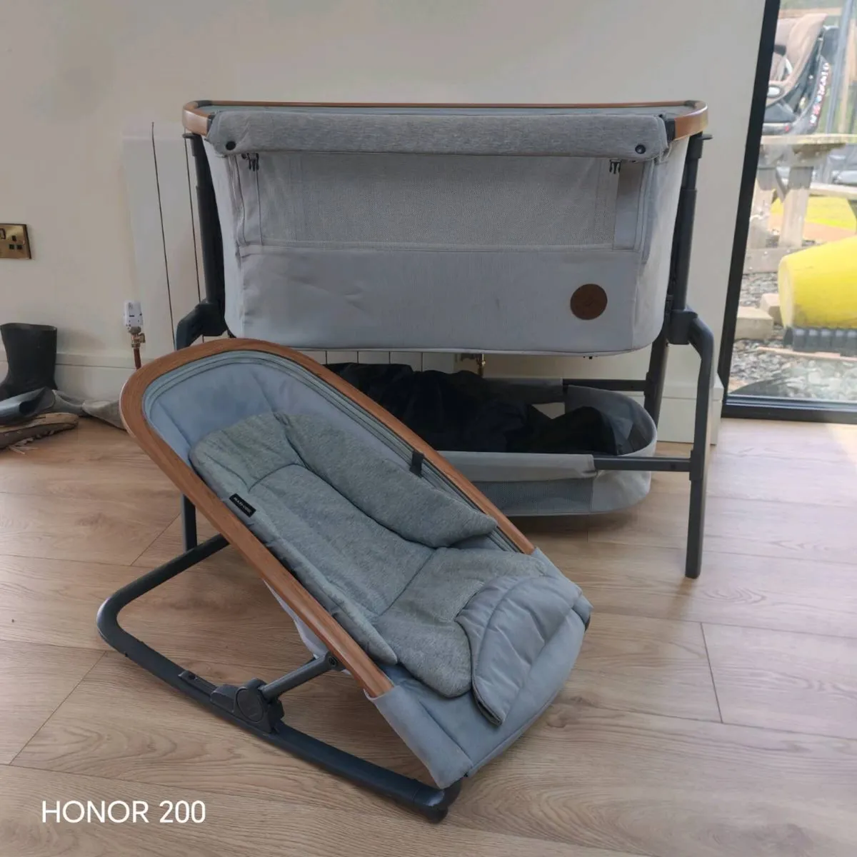 Maxi cosi co sleeper - Image 2