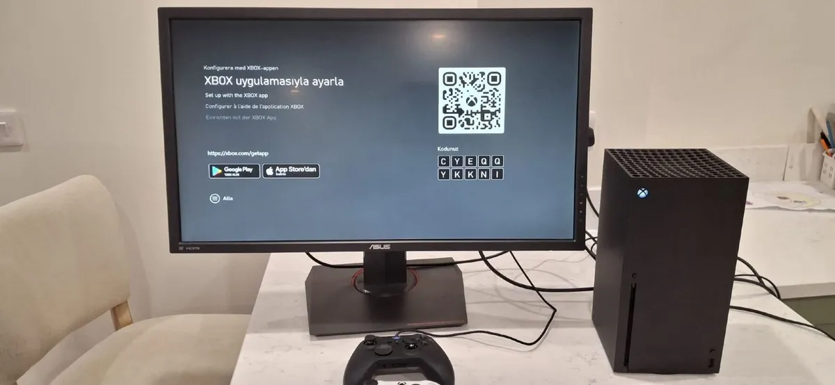 XBOX Series X Console, 4K 28in Monitor & Elite 2 - Image 1